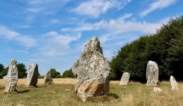 Duloe stone circle.jpg