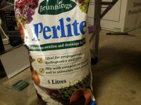 04_perlite.jpg