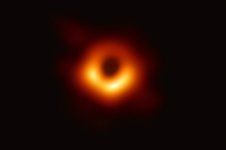 10BLACKHOLEPHOTO-jumbo-v3.jpg