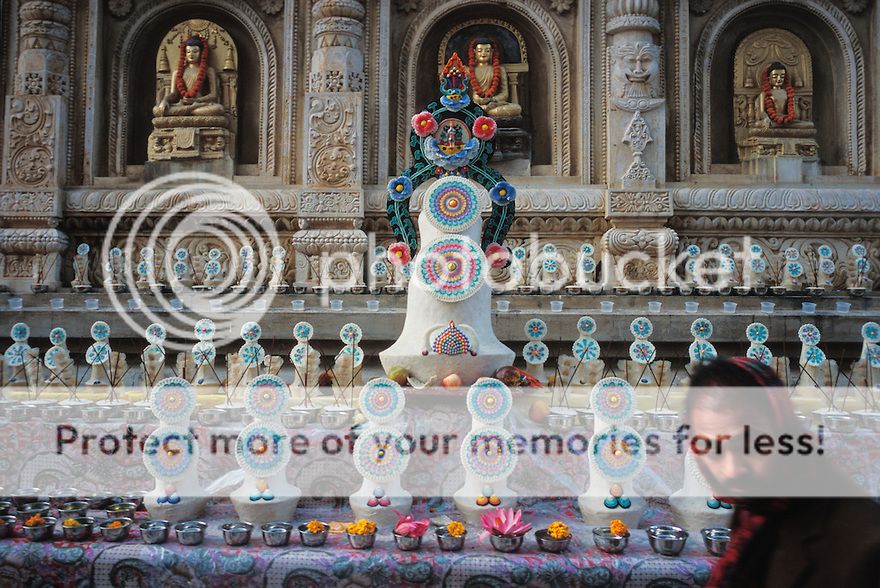 Tormas-Maha-Bodhi-Temple-Bodhgaya-India_zpsffe01805.jpg