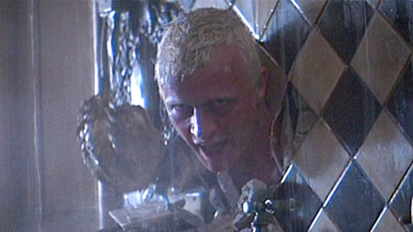Blade-Runner-Roy-Batty-Head-Butt-600x338.jpg
