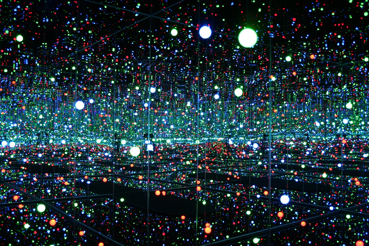 Yayoi-Kusama.jpeg